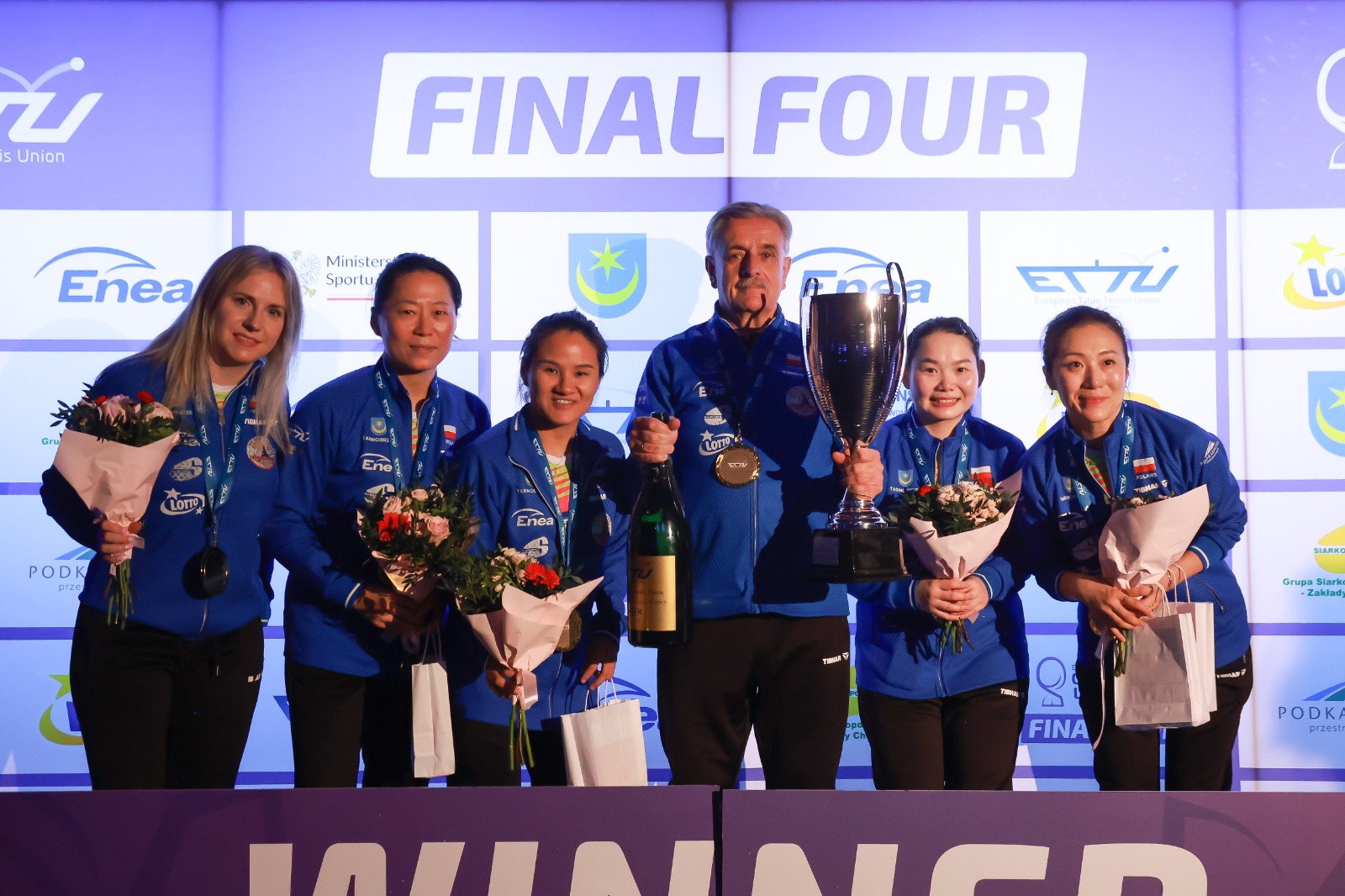 Fu Yu vence Liga dos Campeões Feminina